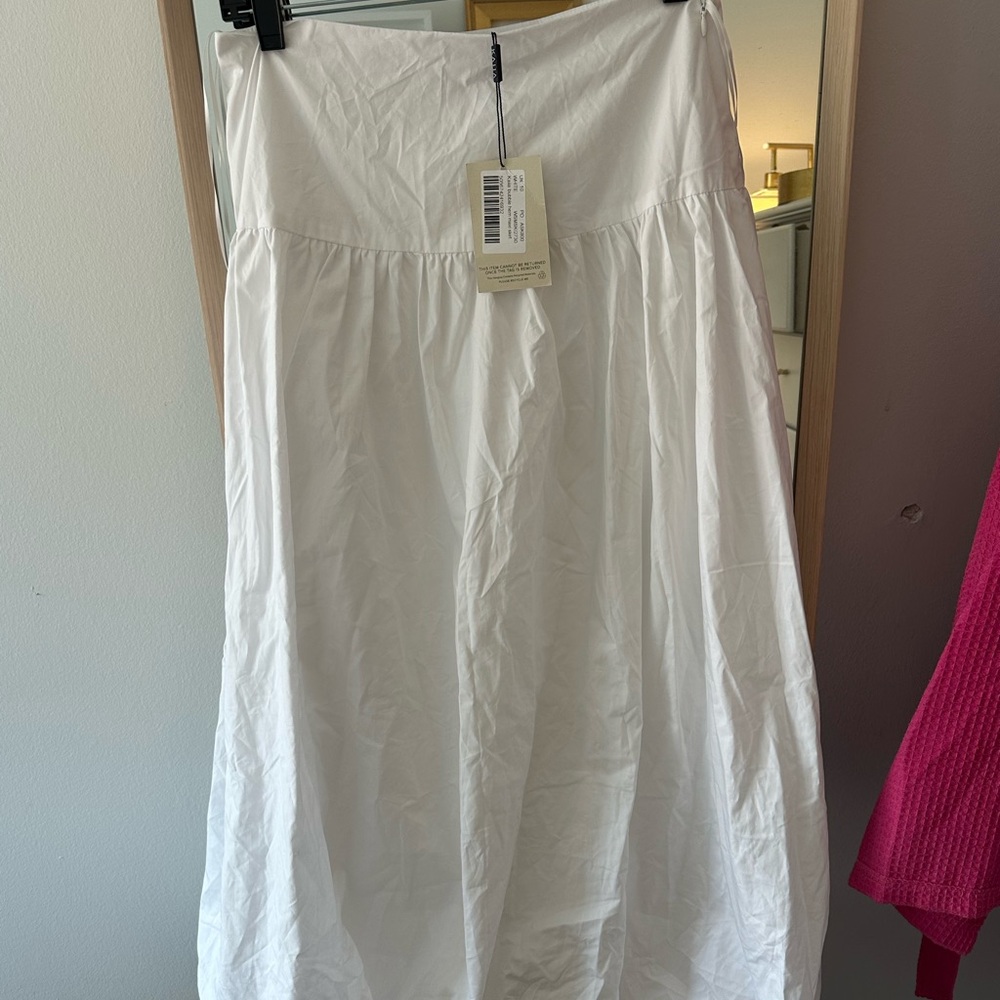 ASOS WHITE BUBBLE SKIRT